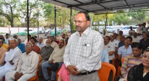 4-4-300x165 विभिन्न श्रेणी के वरिष्ठ नागरिको से केंद्रीय राज्यमंत्री ठाकुर ने किया संवाद