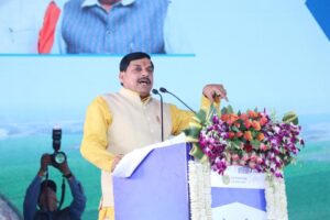 490225293_1226228715737074_8301334523742757233_n-300x200 मुख्यमंत्री डॉ. यादव और केन्द्रीय मंत्री श्री गडकरी ने 5800 करोड़ रूपए लागत वाली 10 राष्ट्रीय राजमार्ग परियोजनाओं का किया लोकार्पण एवं भूमि-पूजन