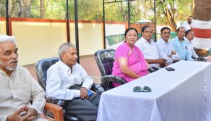 5-3-300x173 विभिन्न श्रेणी के वरिष्ठ नागरिको से केंद्रीय राज्यमंत्री ठाकुर ने किया संवाद